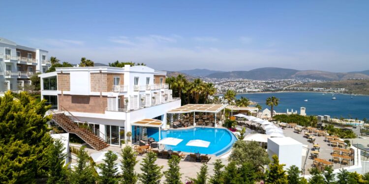 Savaş, Enflasyon ve Yüksek Maliyet Turizmi Etkiliyor