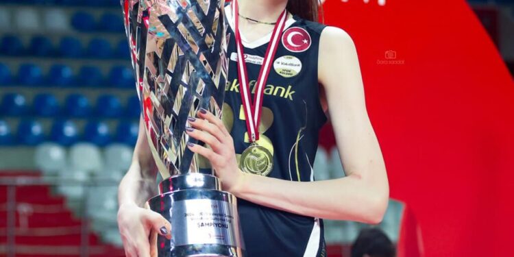 Biz voleybol ülkesiyiz